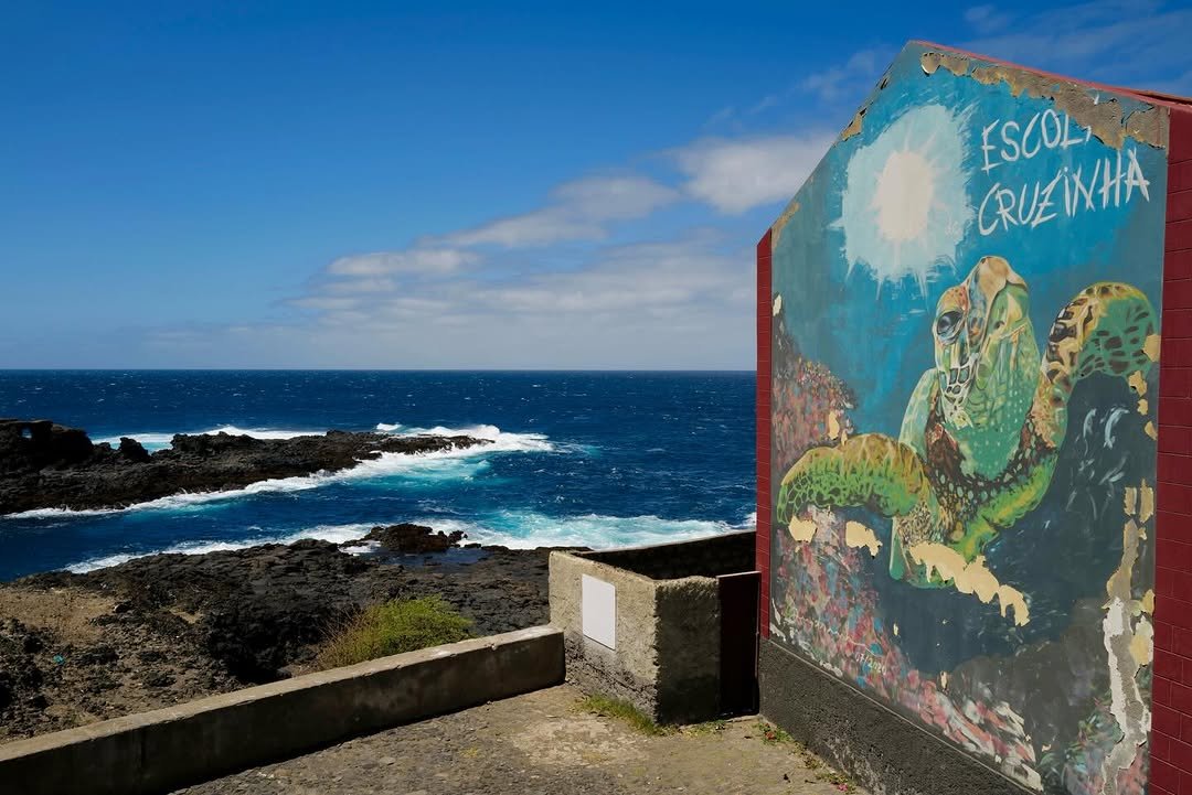 Street art et oc├®an Atlantique, Cruzinha, Cap-Vert